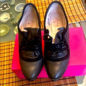 Plenty by Tracy Reese Black and Gray Flats